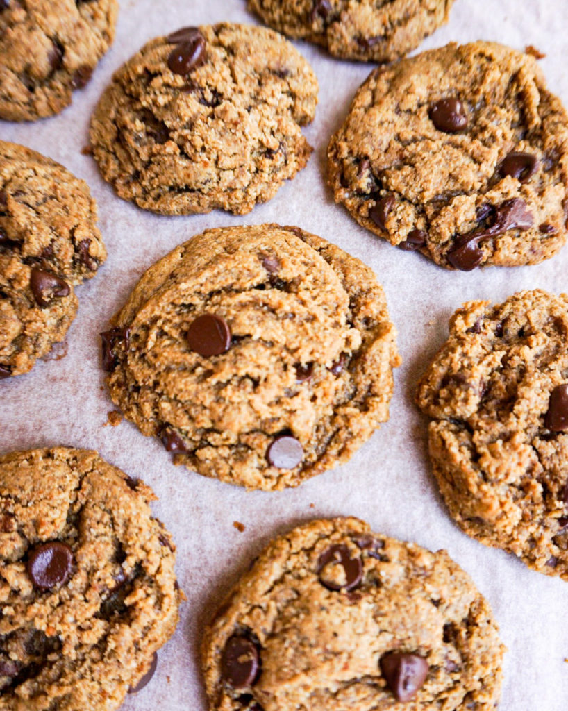 close up choc chip cookies