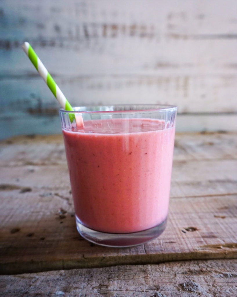 strawberry avocado smoothies