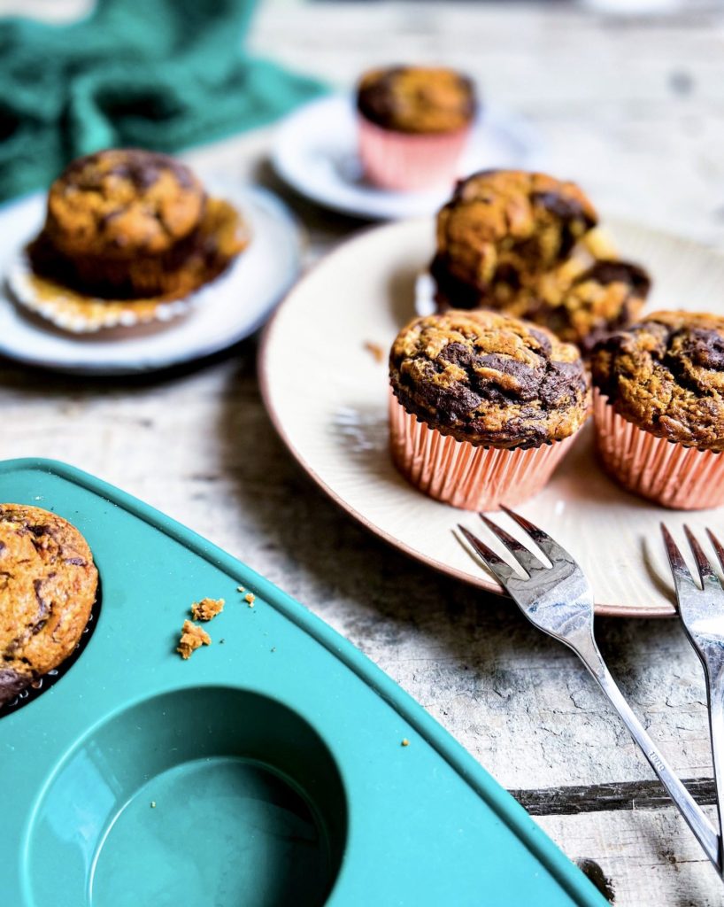 marbled banana bread muffins