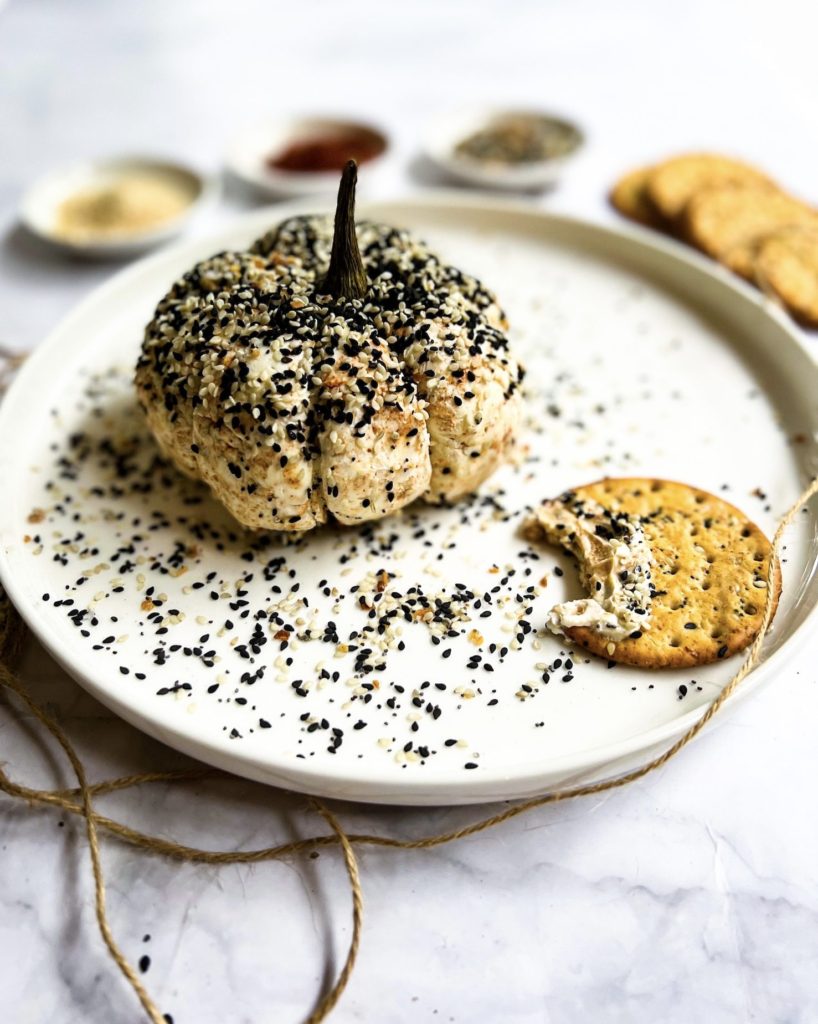 everything bagel cream cheese pumpkin with crackers